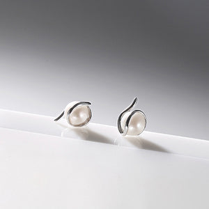 Wave Pearl Earrings